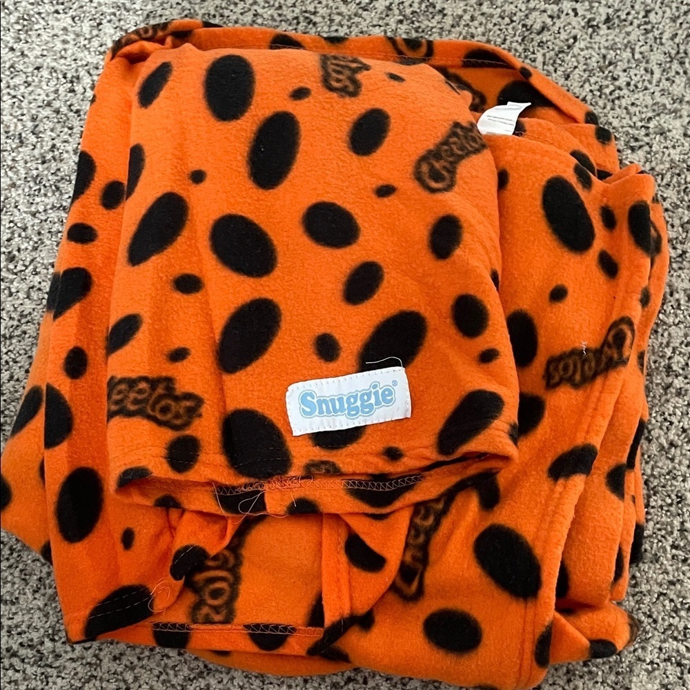 Snuggie Cheetos one size